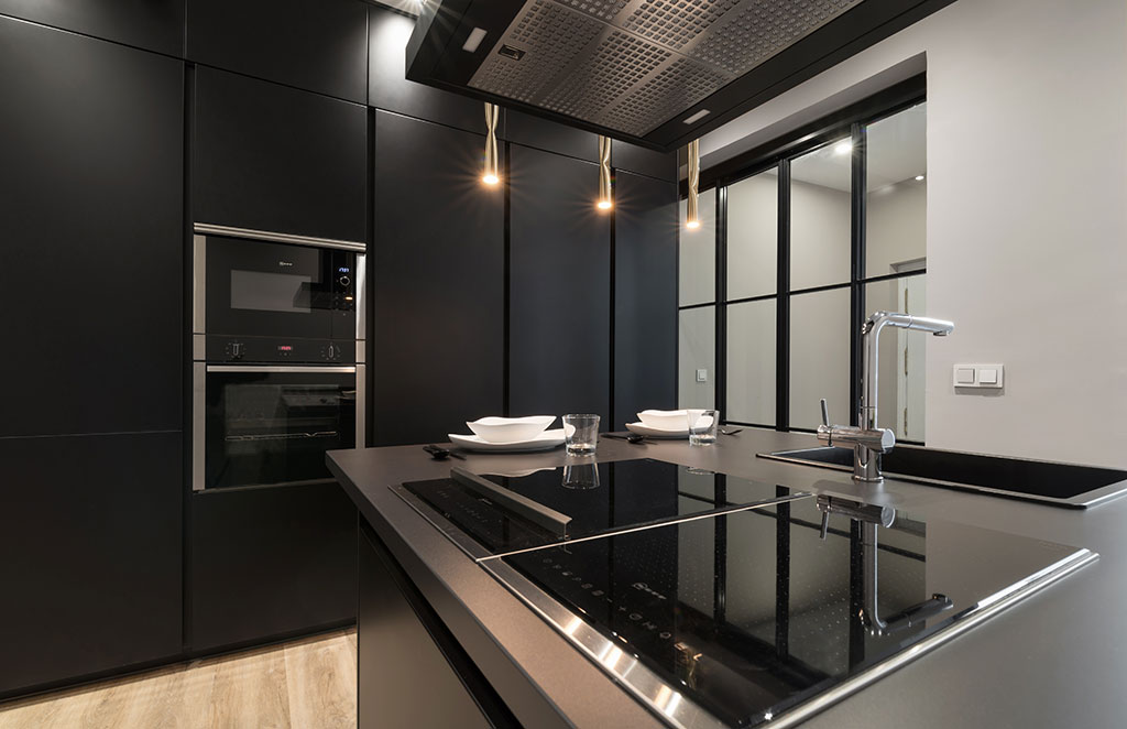 precedente Fecha roja choque Cocinas negras modernas ▷ Cocinas oscuras de diseño moderno